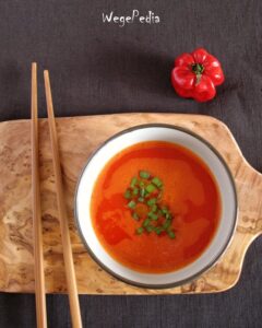 Domowy słodki sos chili - szybki przepis bez gotowania