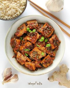 Pikantne tofu po koreańsku z czosnkiem i imbirem