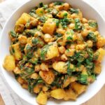 Palak aloo – ziemniaki ze szpinakiem po indyjsku