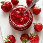Dżem konfitura z truskawek i chia – bez cukru, szybki